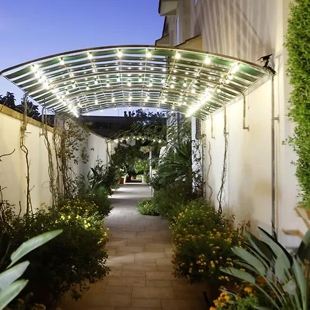 La Porta D'oriente 3* Martano